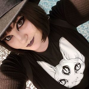 Meet your Posher, Chrissy